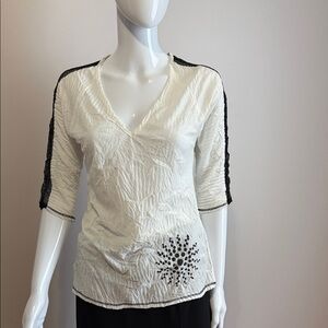 KISKA Black and White Women's Blouse/T-Shirt Size 2/US Large